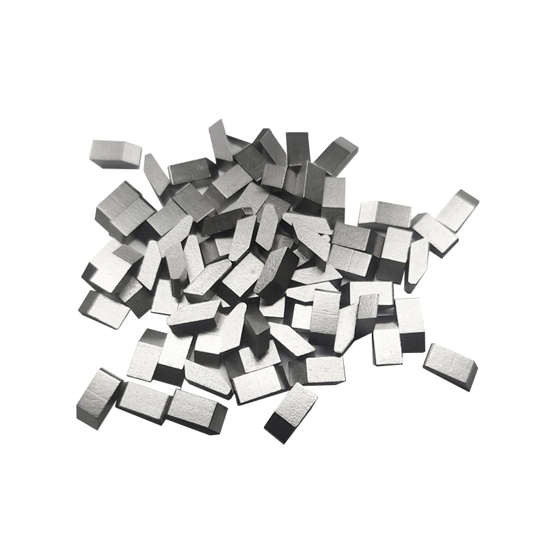 Irregular knife blade dimensions
